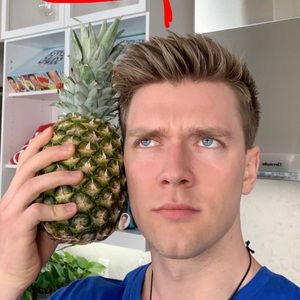 Meet your Posher, Deshaun